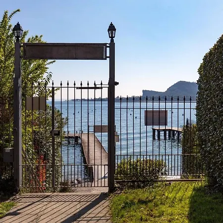 Apartment Villaggio Heliopolis Manerba del Garda